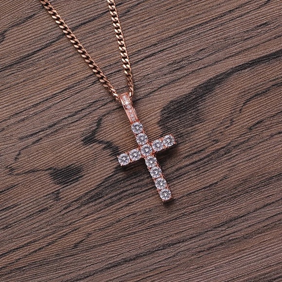 Gold Cross necklace - Picture 4 of 5